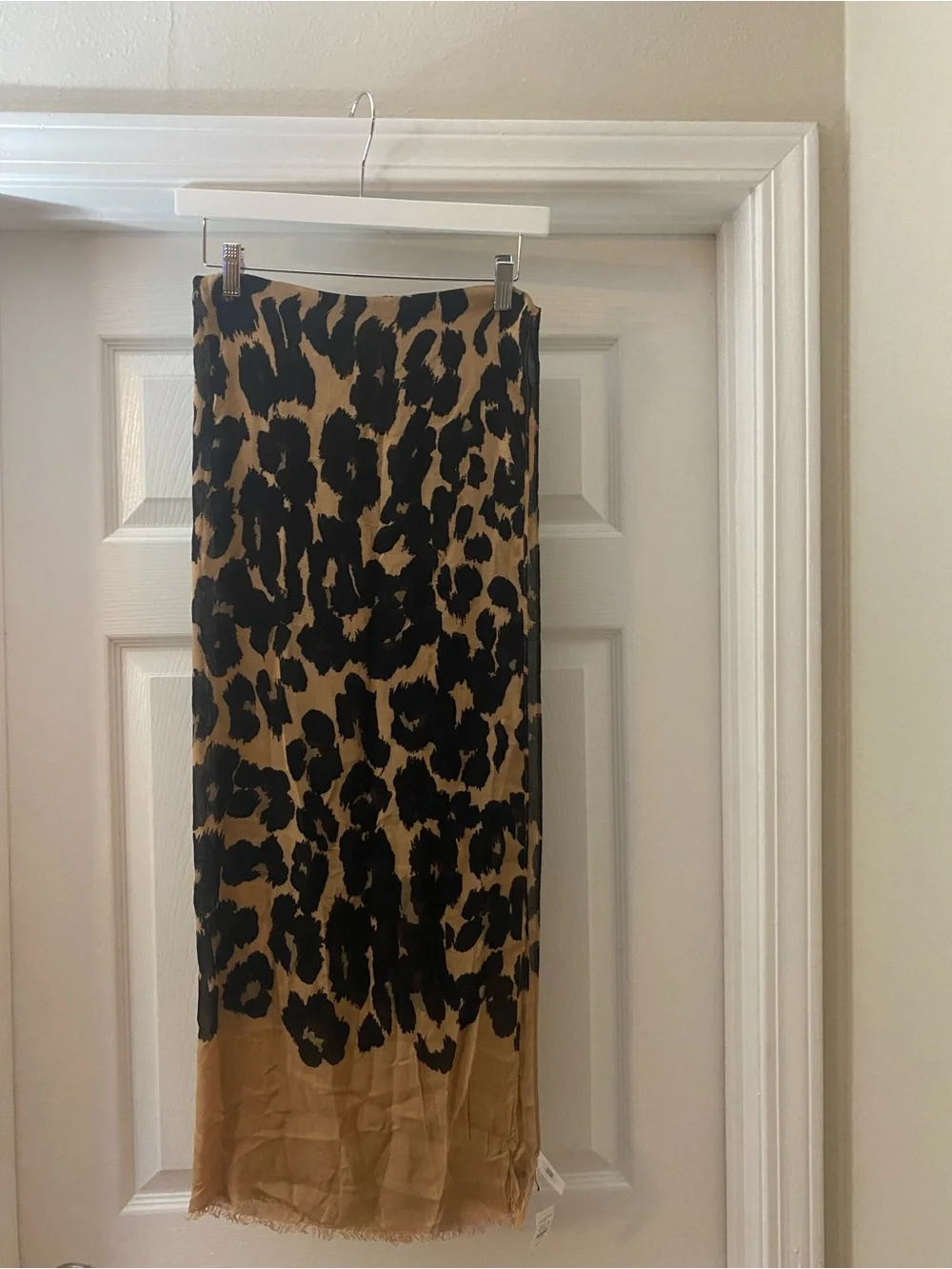Talbots. Women’s Leopard Print Scarf. NWT.